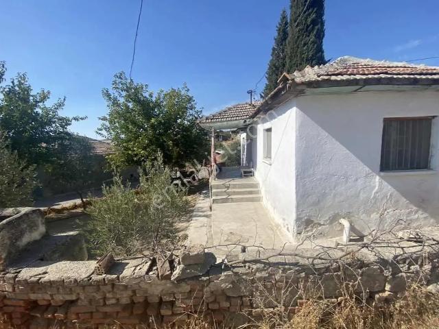 Dombaylı, Salihli içerisinde satılık Villa