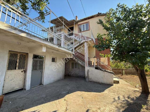 Soma, Manisa içerisinde satılık Villa