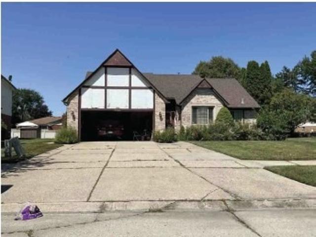 Property for sale in Clinton Township, Michigan
