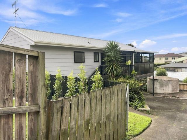 House for rent in Whangaparaoa, Oroua County