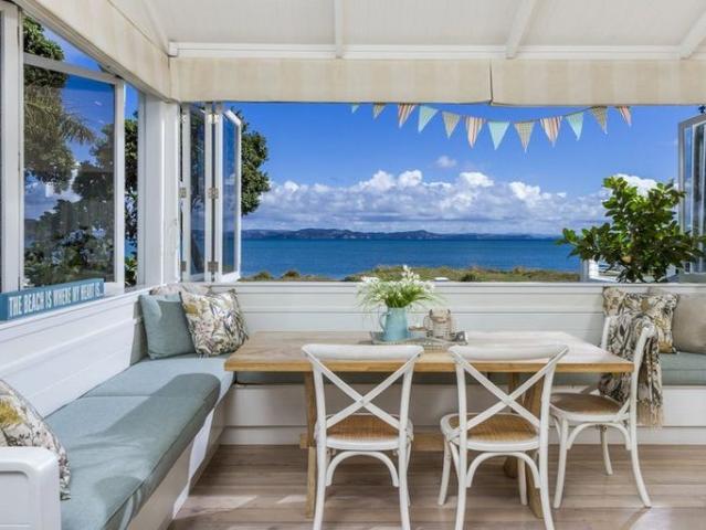 House for rent in Whangaparaoa