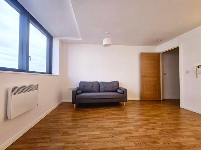 Apartment for rent in Cavern Quarter, Calderstones