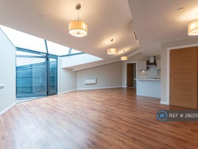 House for rent in Waterfront, Calderstones