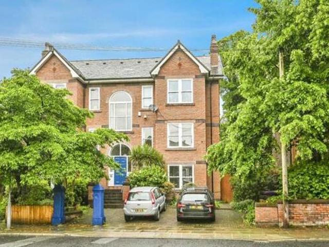 House for sale in Birkenhead