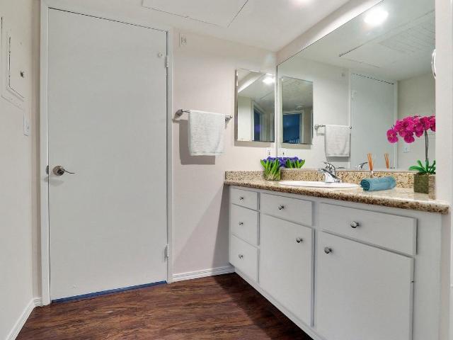 Apartment for rent in Palms, Los Angeles