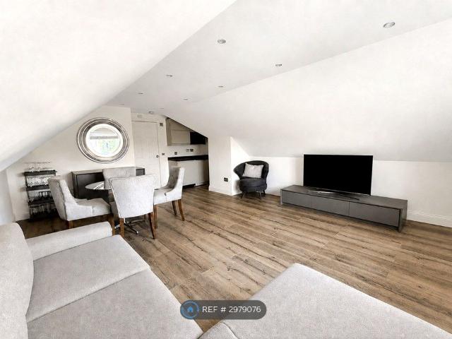 House for rent in Strawberry Hill, Greater London