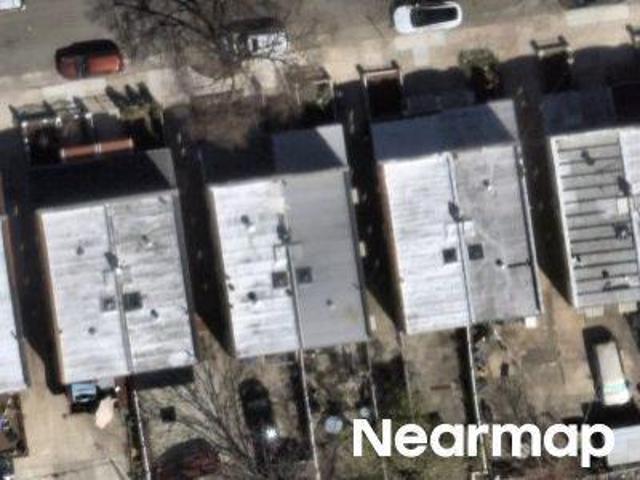 House for sale in The Bronx, Arverne