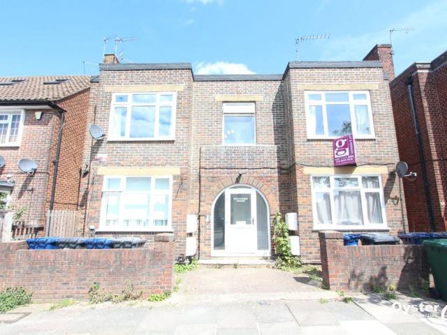 Apartment for rent in Edgware, London Borough of Barnet