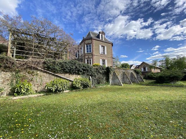 Château vente à Bernay, Normandie