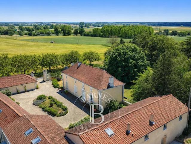 Château vente à Châtellerault, Lencloître