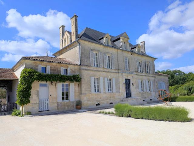 Château vente à Jonzac