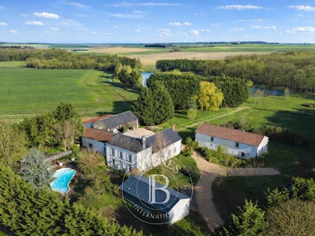 Château vente à Châtellerault