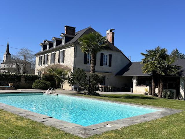 Château vente à Pau, Nay