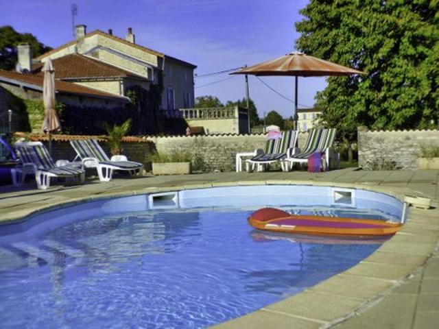 Maison vente à Saint-Jean-d'Angély, Vinax
