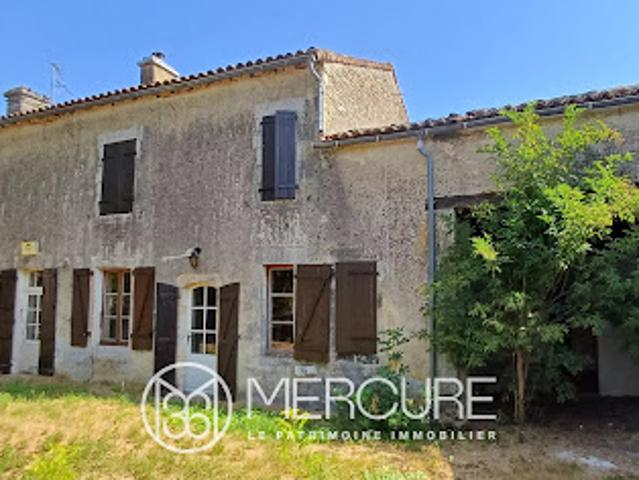 Château vente à Les Gours, Charente
