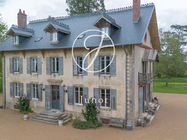 Château vente à Nevers, Saint-saulge