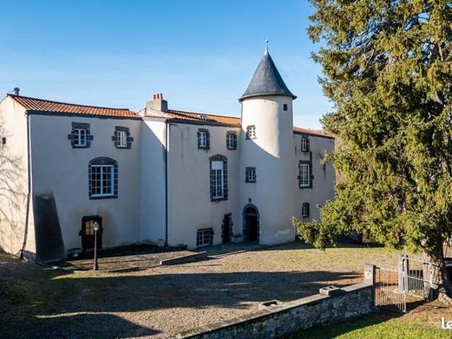 Maison vente à Riom, Yssac-la-tourette