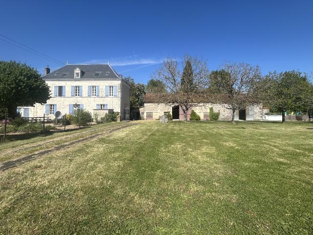 Maison vente à Angoulême, Aubeterre-sur-dronne