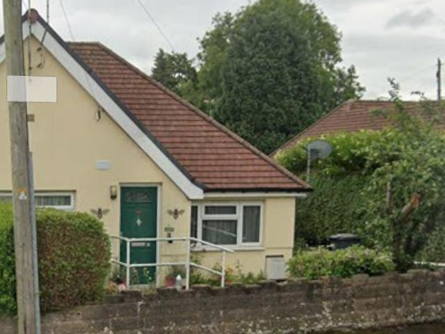 House for rent in The Wharf, Beamhurst