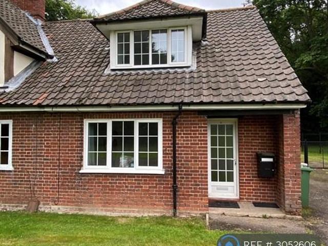 House for rent in Newton St Faith, Crostwick