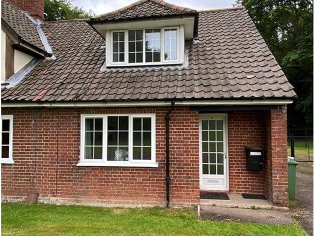 House for rent in Newton St Faith, Crostwick