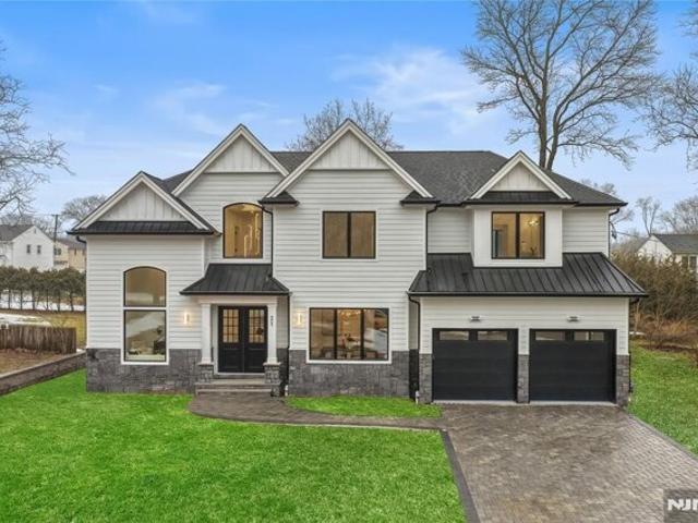 House for sale in Glen Rock, New Jersey