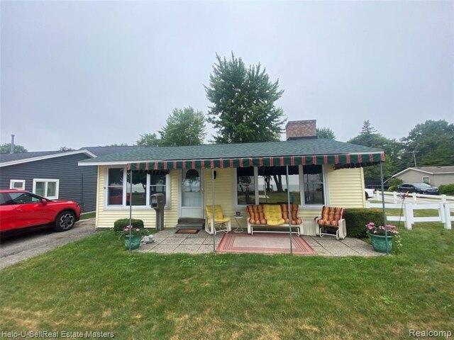 House for sale in Fort Gratiot