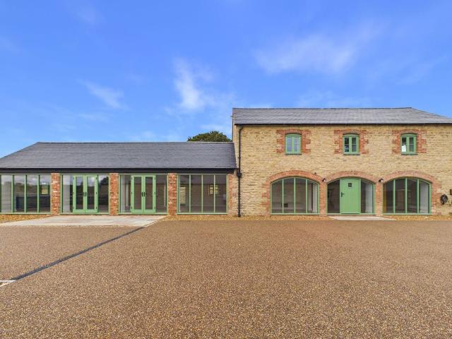 House for rent in Wood Burcote, Towcester