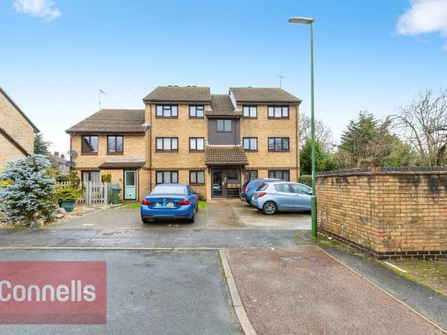 Apartment for rent in Roffey, Horsham