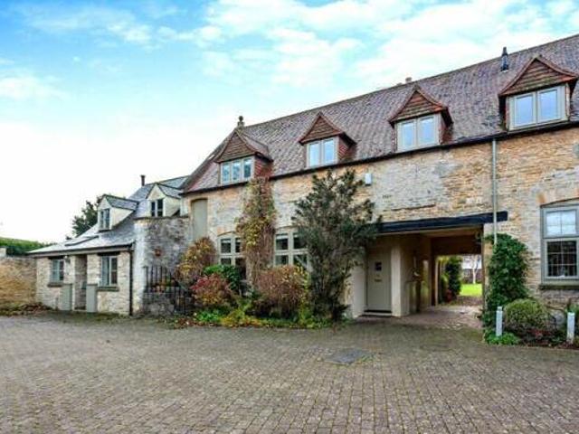 House for sale in Fossebridge, Gloucestershire
