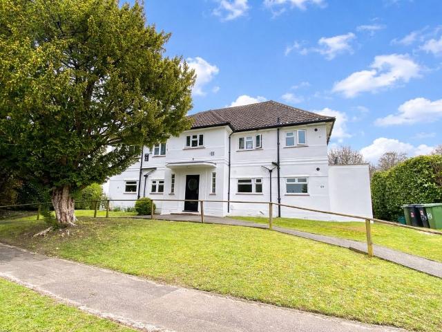 Apartment for rent in Manor Park, Epsom