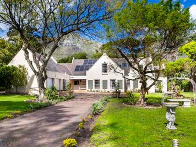 House for sale in Hout Bay, Western Cape
