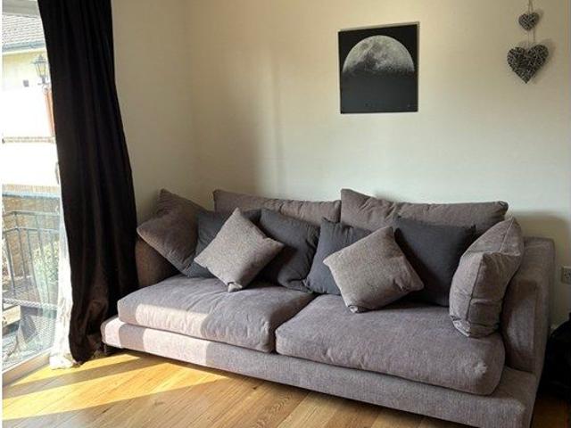 House for rent in London Borough of Hounslow, Greater London