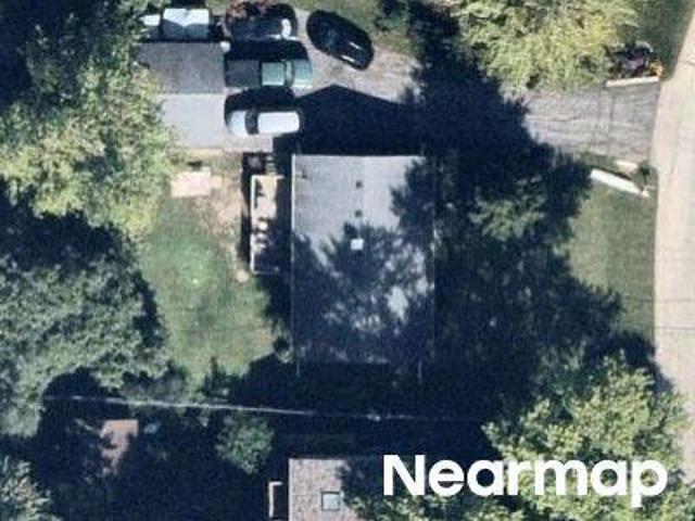 House for sale in Mchenry, Illinois