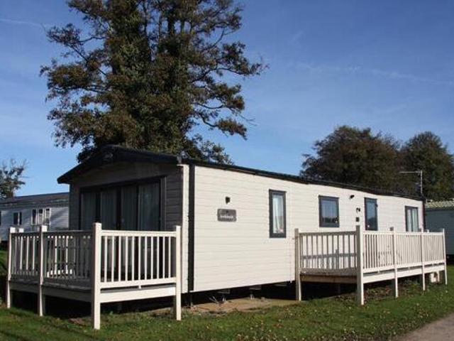 House for sale in Hunstanton, Brookville