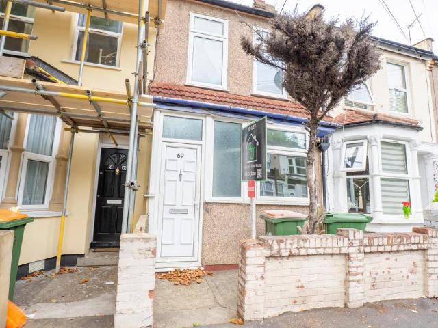 House for rent in Little Ilford, Greater London