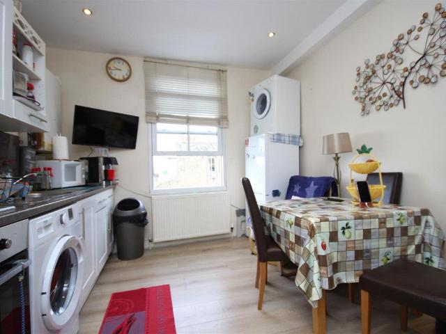 Apartment for rent in London Borough of Brent, Greater London