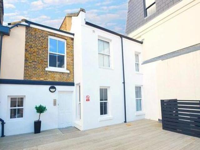 House for rent in Sutton Green, Woking