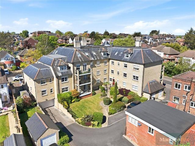 Apartment for rent in Chigwell, Epping