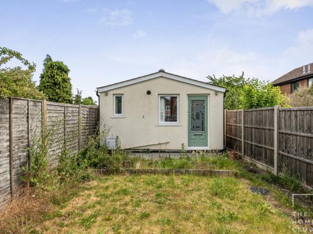 Apartment for rent in Westborough, Surrey