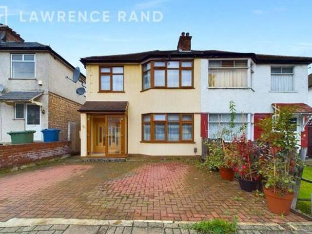 House for sale in Greater London