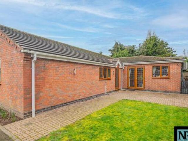 House for sale in Leyfields, Kettlebrook
