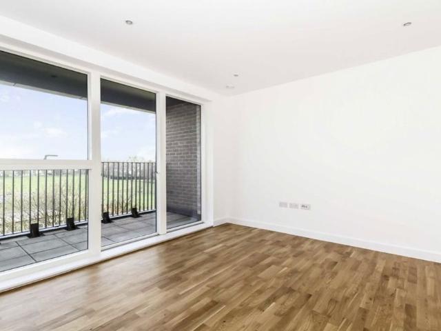 Apartment for rent in London Borough of Ealing, Hanwell