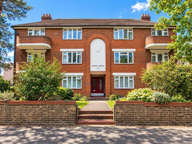 Apartment for rent in London Borough of Sutton, Greater London
