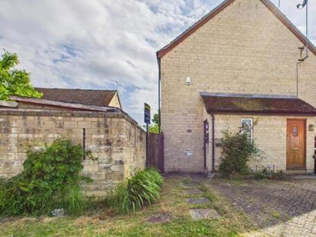 House for sale in Black Bourton, Oxfordshire