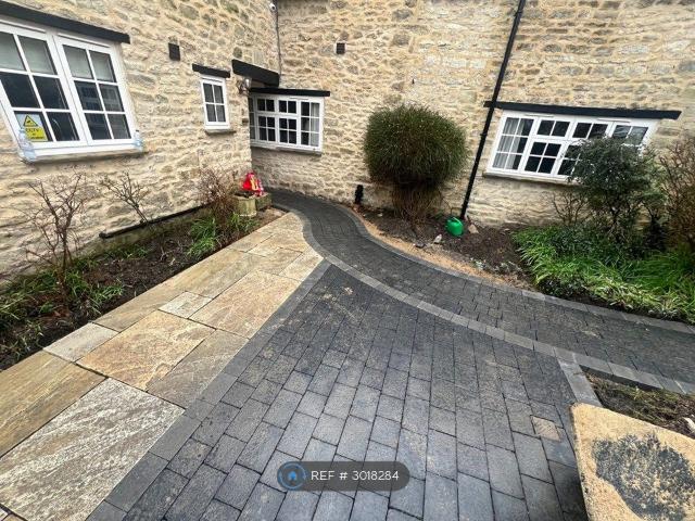 House for rent in Black Bourton, Oxfordshire