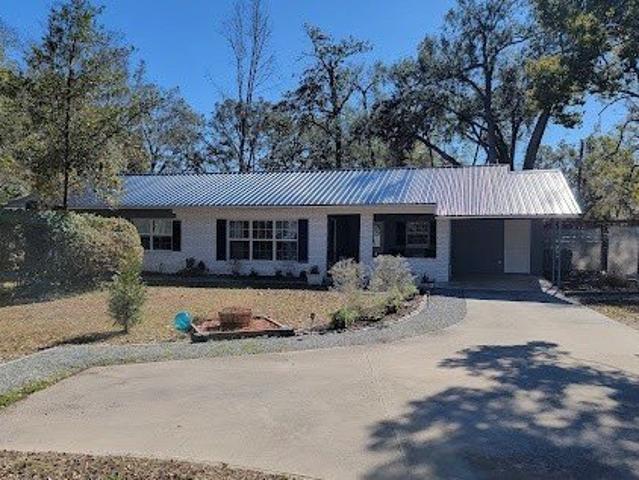 House for sale in Live Oak