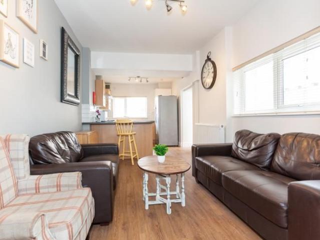 House for rent in The Colonies, Cardiff