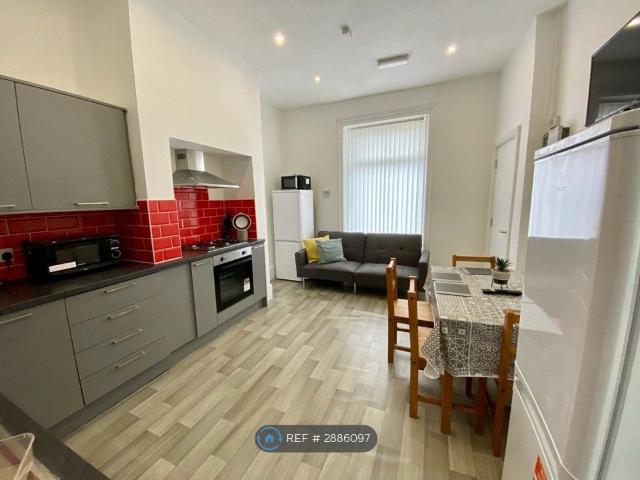 Room for rent in Huddersfield, Isle Of Man