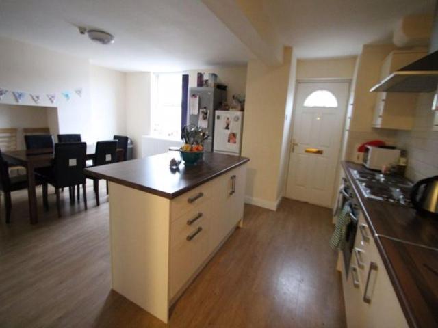 House for rent in Hyde Park, West Yorkshire